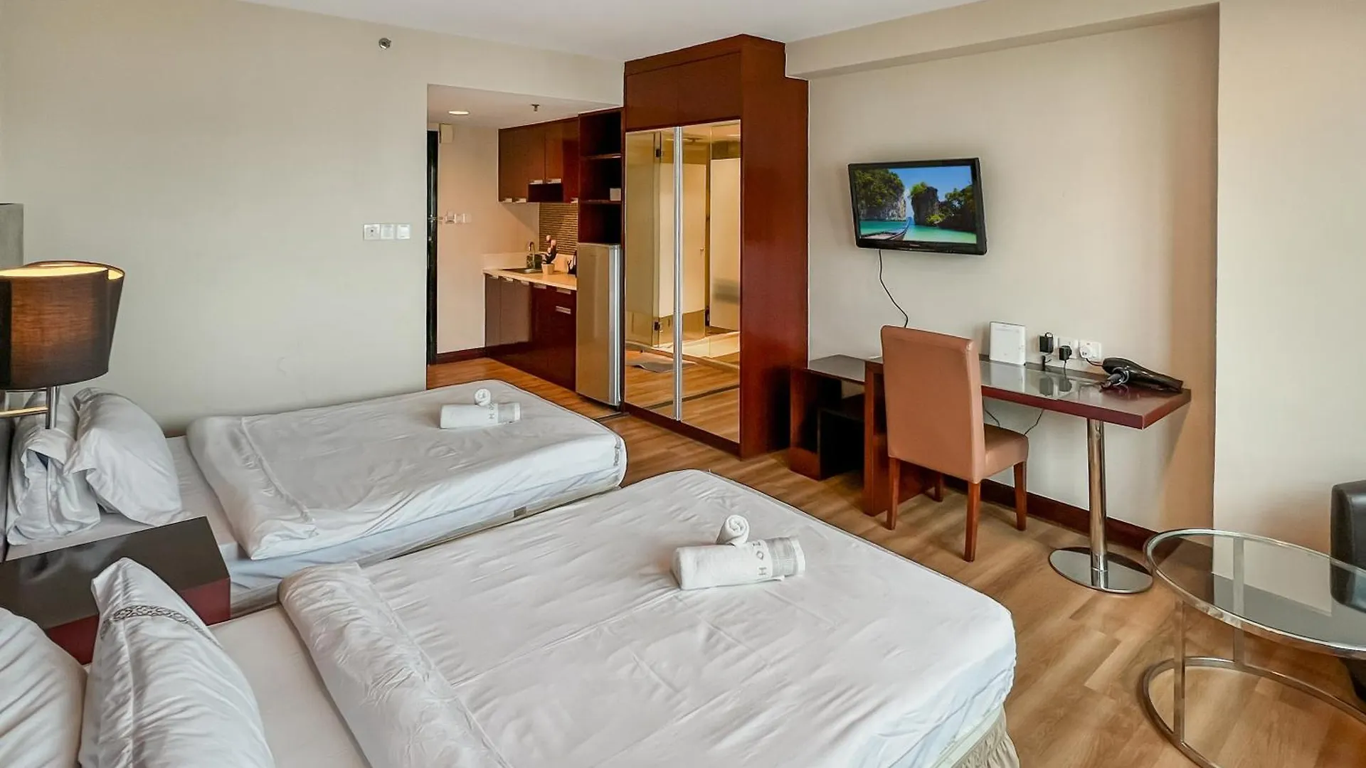 Apartment Ferienwohnung Royal Crown Scsp 689 Kk Cbd Near Imago Kota Kinabalu